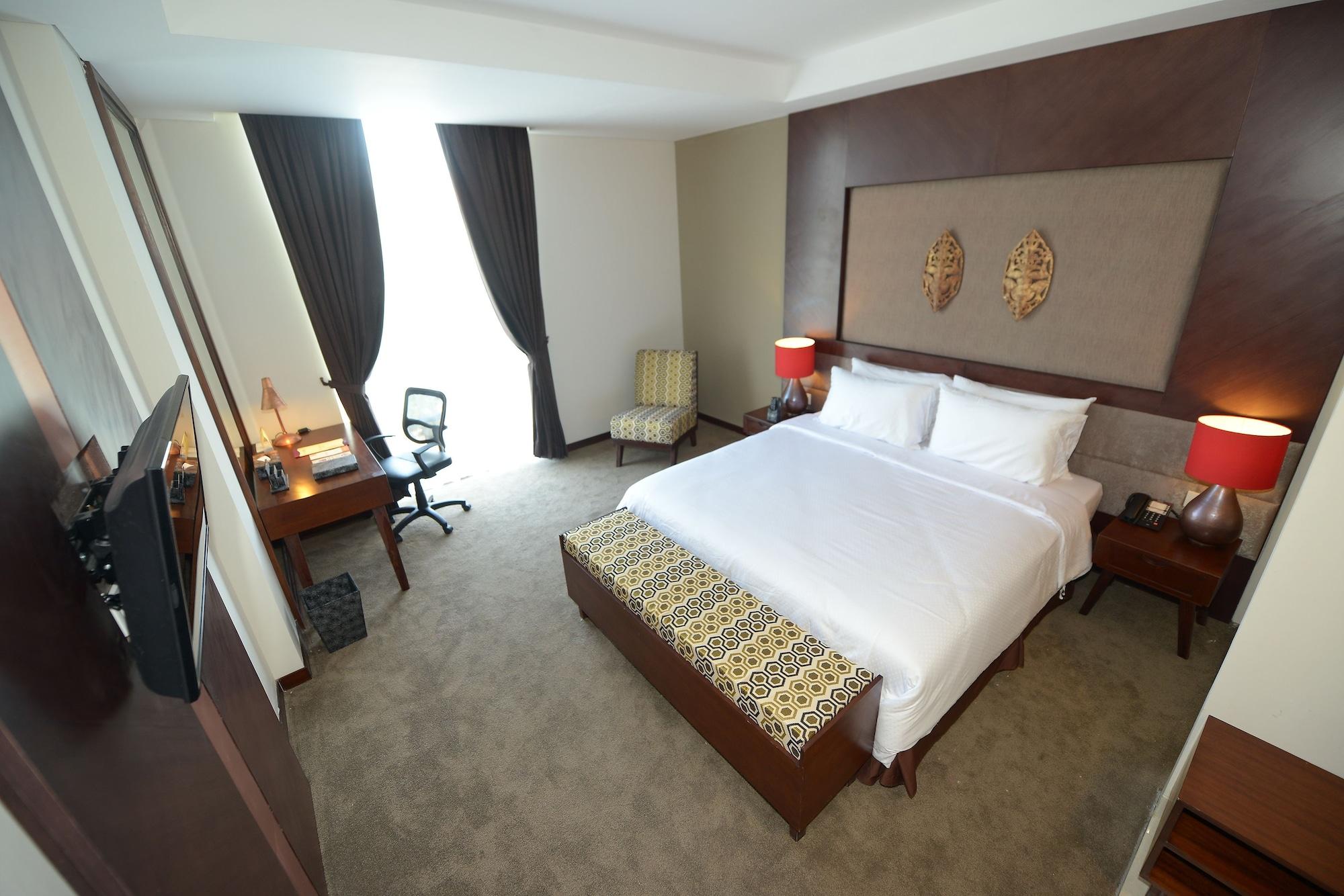 Grand Tjokro Hotel Balikpapan Dış mekan fotoğraf