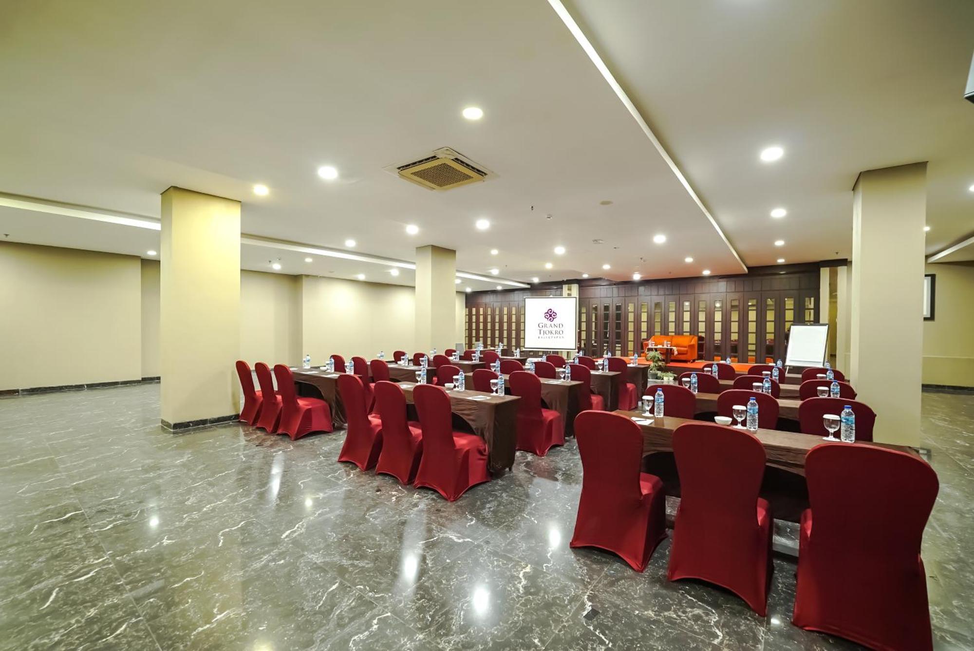 Grand Tjokro Hotel Balikpapan Dış mekan fotoğraf