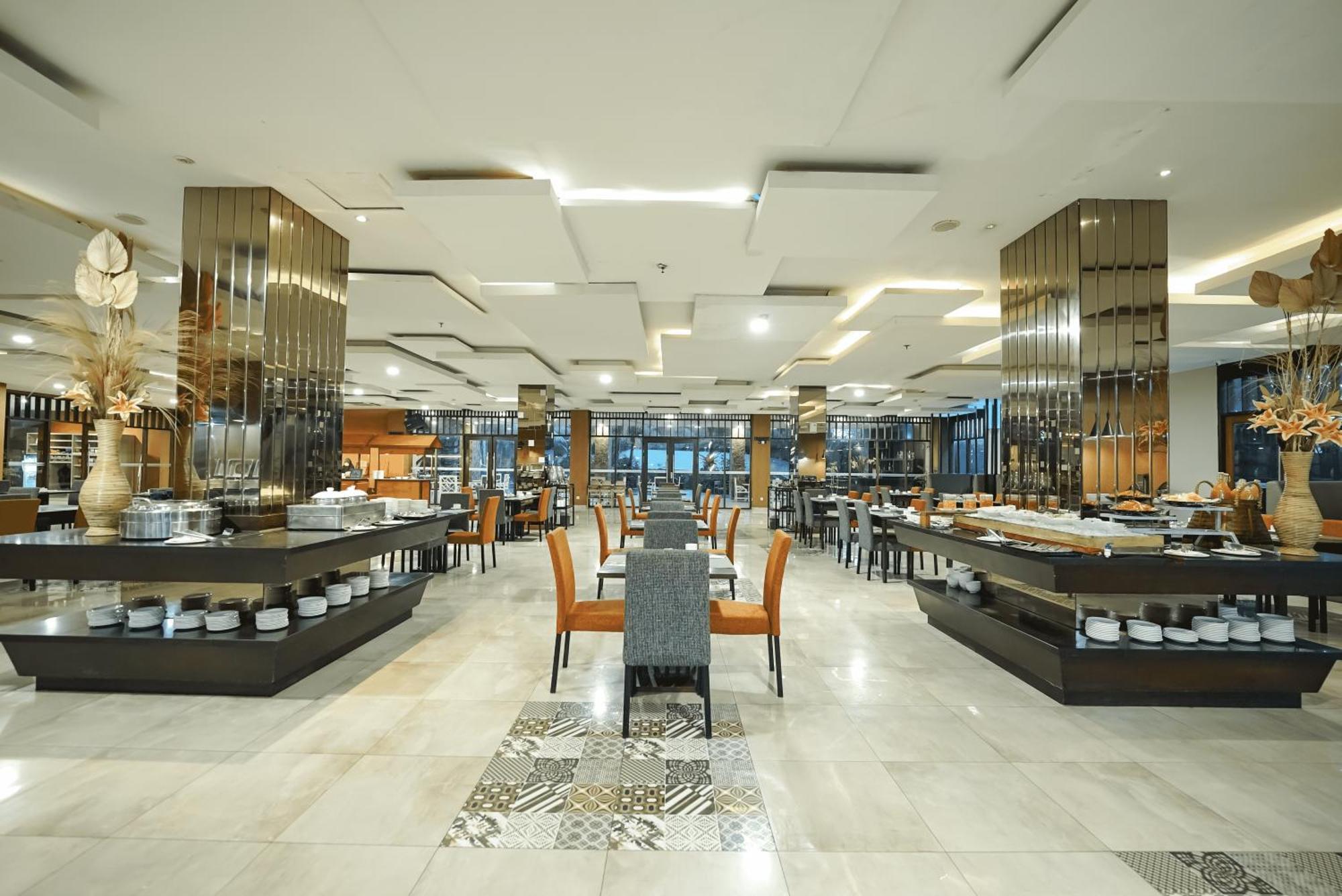 Grand Tjokro Hotel Balikpapan Dış mekan fotoğraf