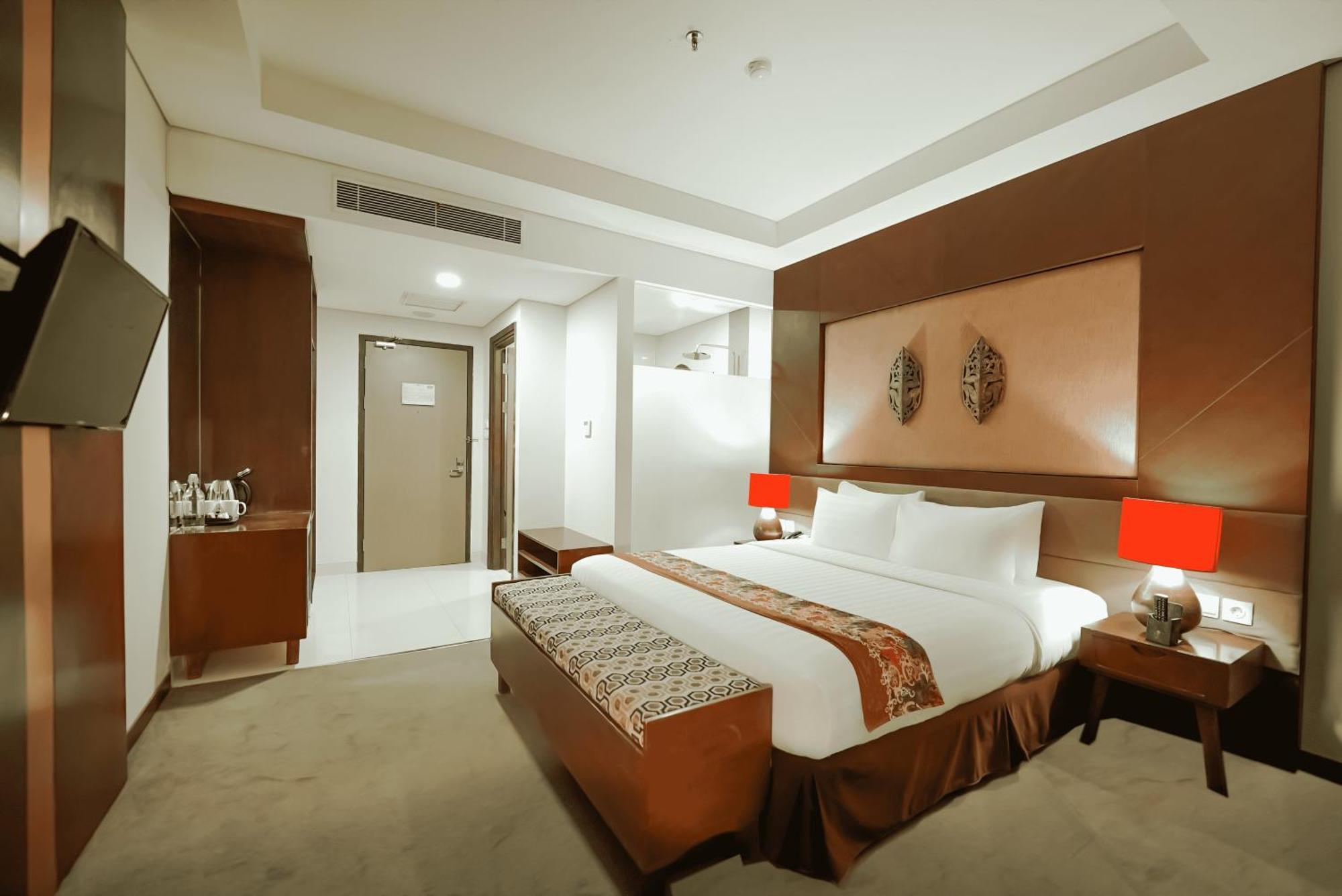 Grand Tjokro Hotel Balikpapan Dış mekan fotoğraf