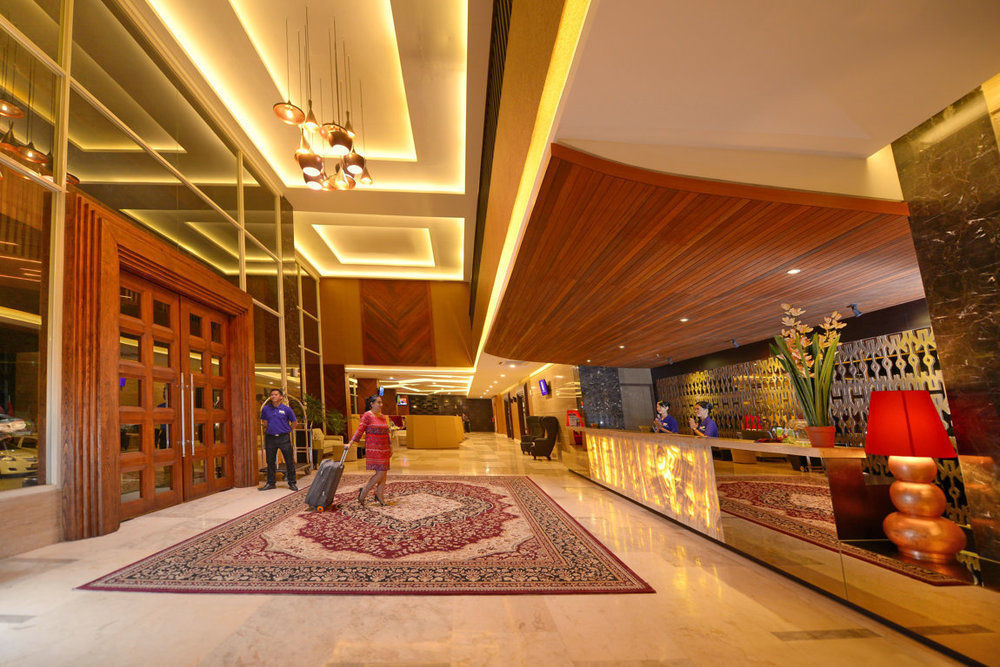 Grand Tjokro Hotel Balikpapan Dış mekan fotoğraf