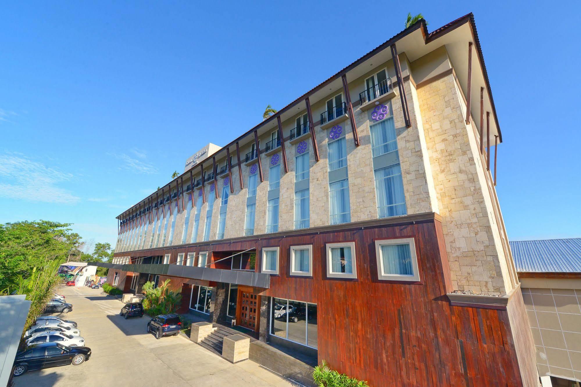 Grand Tjokro Hotel Balikpapan Dış mekan fotoğraf